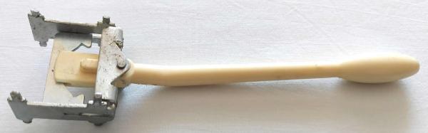 Betätigungshebel beige