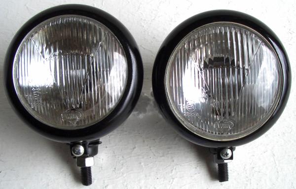 Hauptscheinwerfer Willy Ø 105 mm Glas gewölbt stehend mit Schraube M12 Ring schwarz