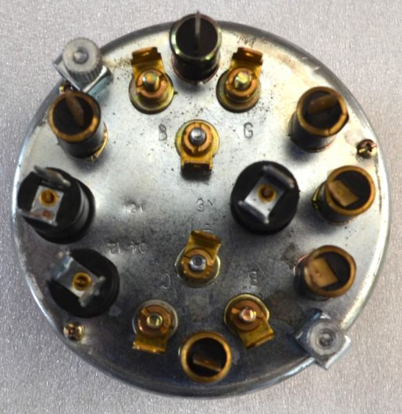 Kombi Instrument schwarz passend für IHC