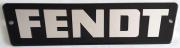Schild für Fendt am Kühlergrill