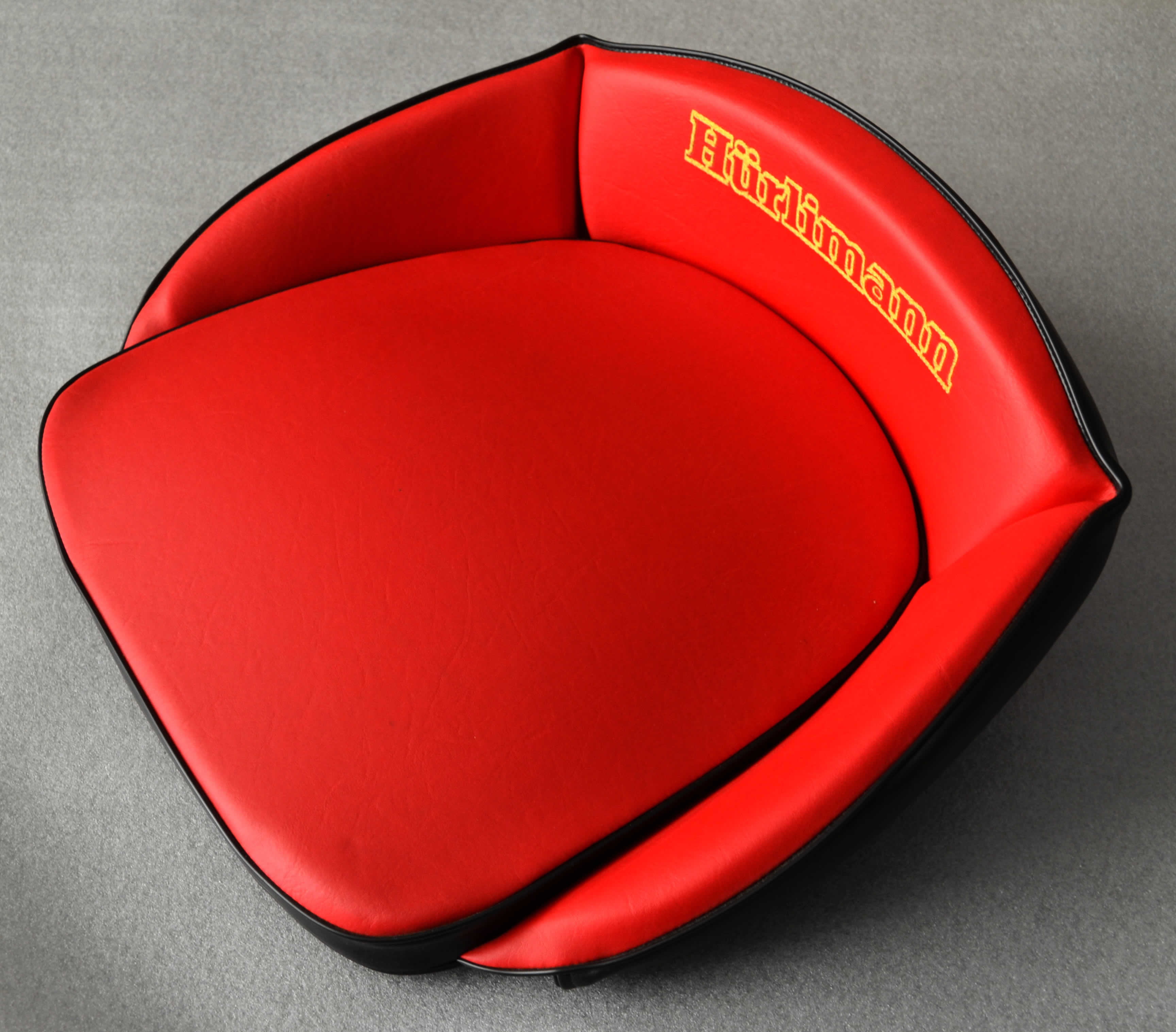 Traktor - Sitzkissen für Hürlimann rot mit Aufschrift gestickt