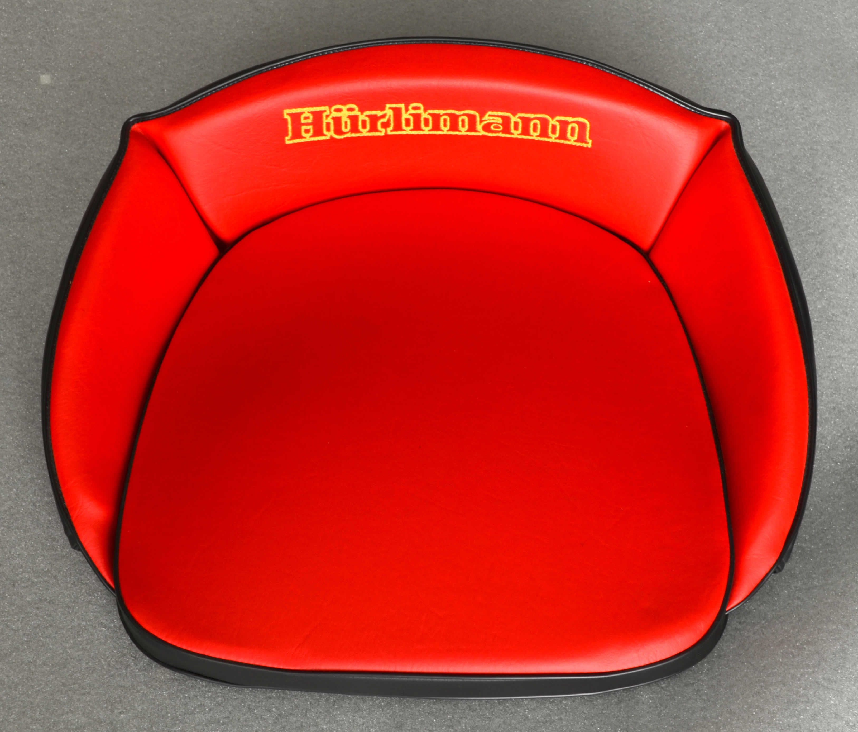Oldtimer Jehle - Traktor - Sitzkissen für Hürlimann rot mit Aufschrift  gestickt
