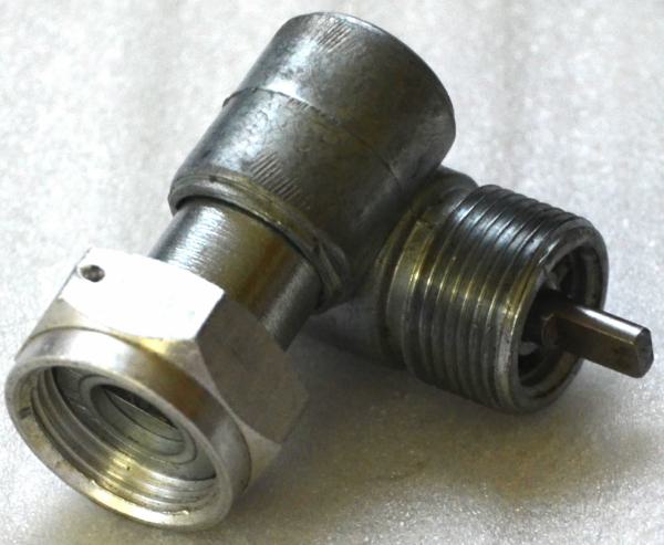 Winkelantrieb für Tachometer =