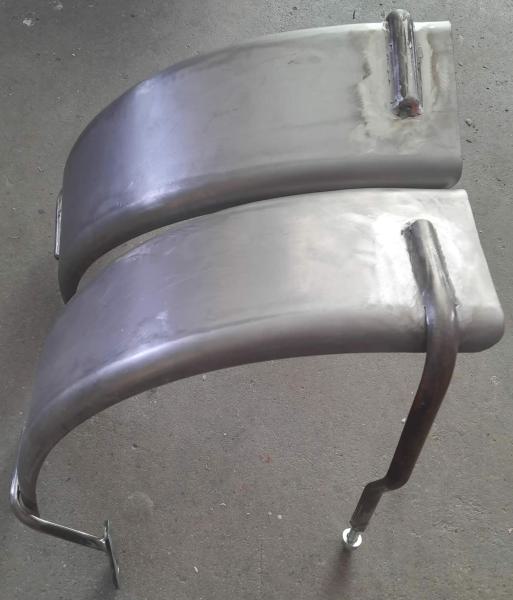 Kotflügel für 16 Zoll Reifen Breite ca 16,5 cm Länge ca 62 cm mit Halter